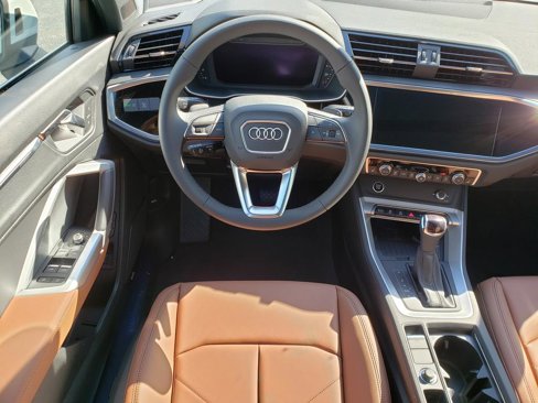 New 2025 Audi Q3 2.0T Premium Plus image 10