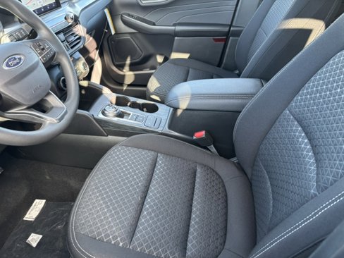 New 2025 Ford Escape Active image 10