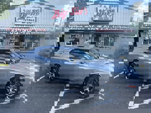 Used 2015 Dodge Challenger SXT Plus w/ Sound Group II image 1