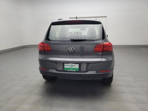Used 2016 Volkswagen Tiguan S image 7