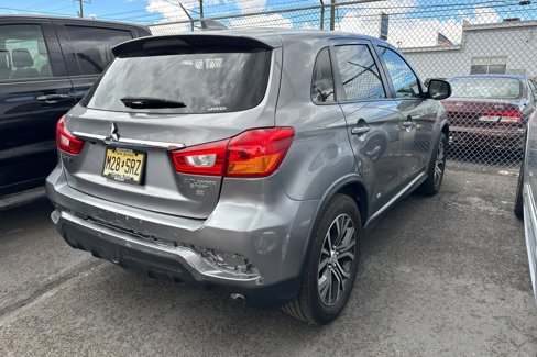 Used 2019 Mitsubishi Outlander Sport ES image 2