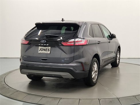 Used 2024 Ford Edge SEL image 6