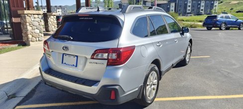 Used 2018 Subaru Outback 2.5i Premium image 8