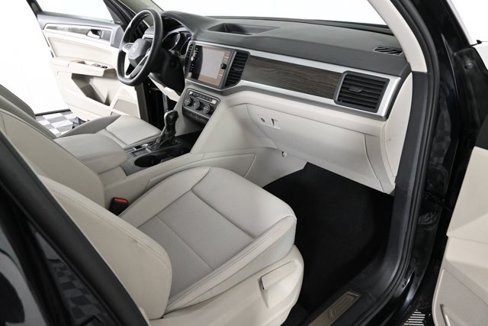 Used 2021 Volkswagen Atlas SE w/ Panoramic Sunroof Package image 12