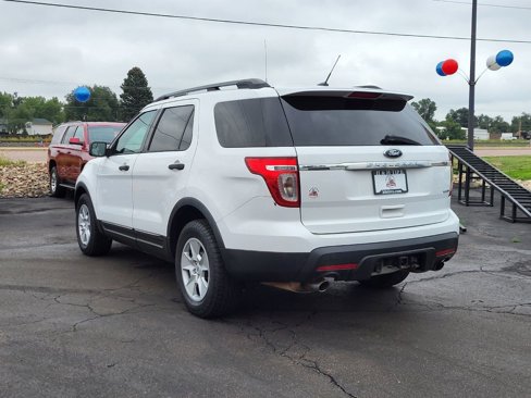 Used 2013 Ford Explorer 4WD w/ Class III Trailer Tow Pkg image 3
