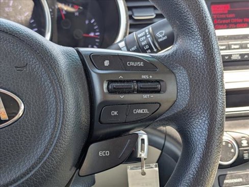 Used 2015 Kia Optima LX image 12