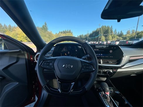New 2025 Chevrolet Trax RS w/ Sunroof Package image 10