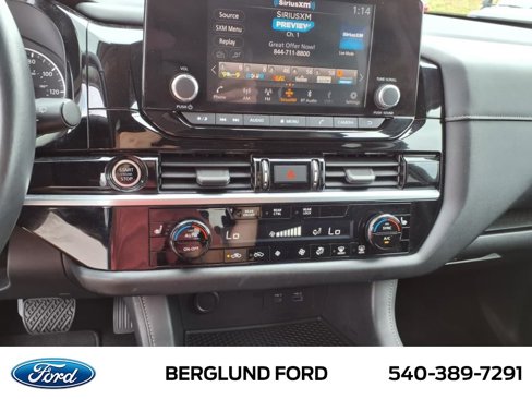 Used 2022 Nissan Pathfinder SV image 26