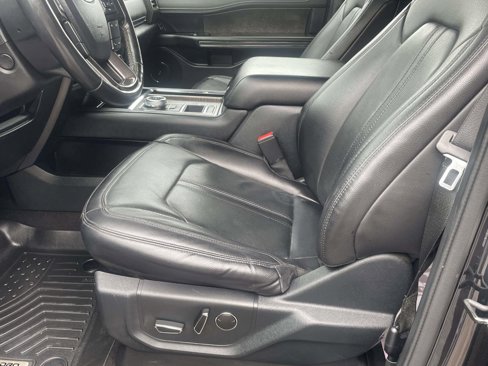 Used 2021 Ford Expedition Limited image 14