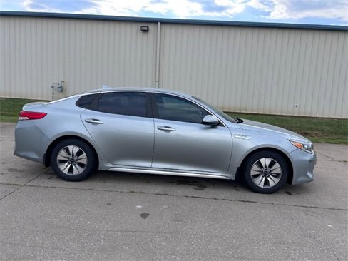 Used 2017 Kia Optima Premium image 2