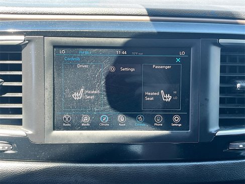 Used 2018 Chrysler Pacifica Touring-L image 20