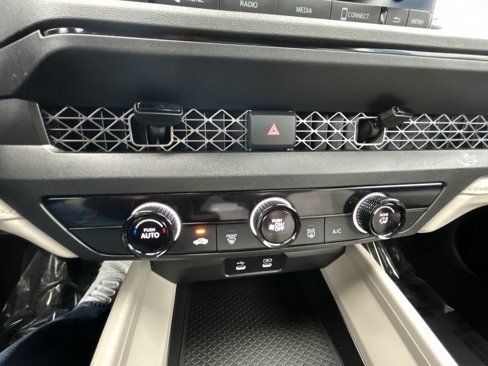 Certified 2024 Honda Accord LX image 18