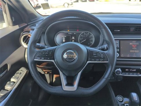Certified 2020 Nissan Kicks SR w/ Exterior Package image 21