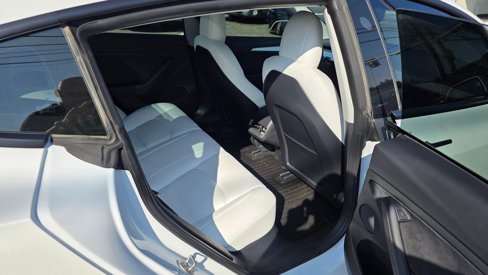 Used 2022 Tesla Model 3 Long Range image 14