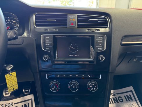 Used 2015 Volkswagen GTI S image 33