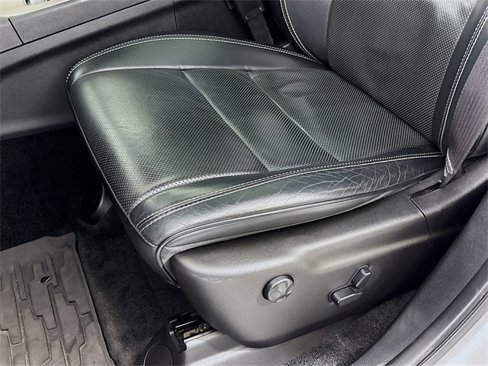 Used 2015 Jeep Grand Cherokee Overland image 18