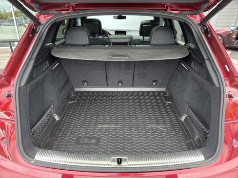 Used 2019 Audi SQ5 Premium Plus w/ Premium Plus Package image 18