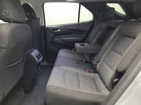 Used 2020 Chevrolet Equinox LT image 18