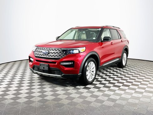 Used 2020 Ford Explorer Limited w/ Class III Trailer Tow Package image 3