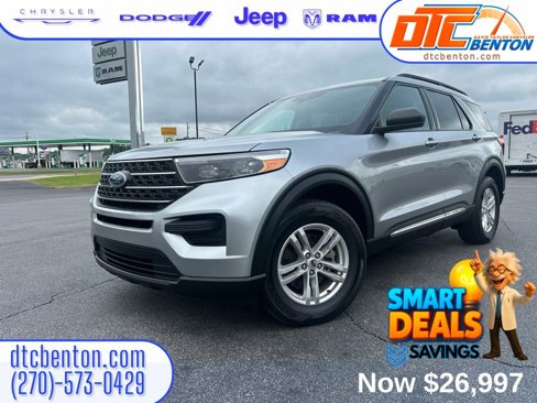 Used 2022 Ford Explorer XLT image 3