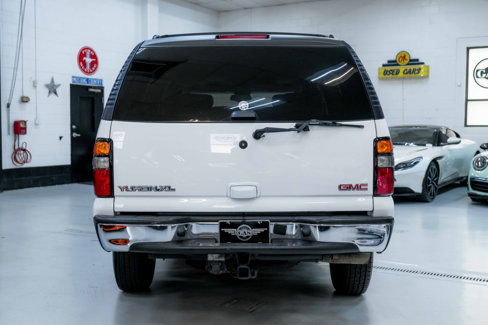 Used 2006 GMC Yukon XL 2500 SLT w/ SLT Preferred Equipment Group image 9