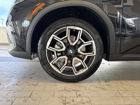 Used 2025 BMW X2 xDrive28i w/ Convenience Package image 12