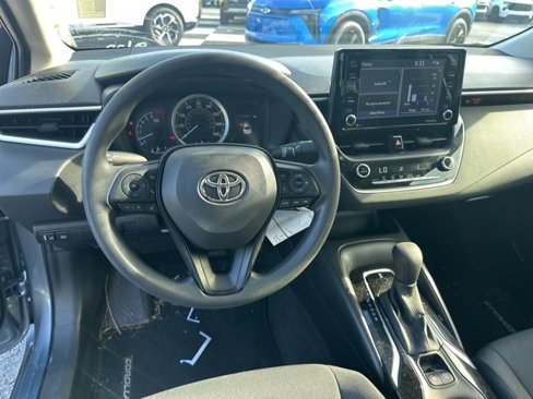 Used 2022 Toyota Corolla LE image 10