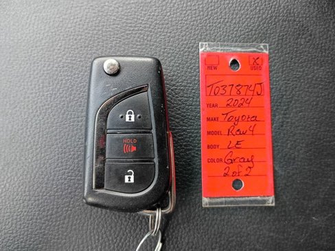 Used 2024 Toyota RAV4 LE image 30