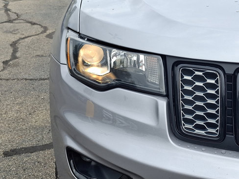 Certified 2020 Jeep Grand Cherokee Altitude image 9
