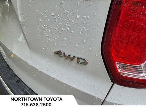 Used 2019 Ford Explorer XLT image 8