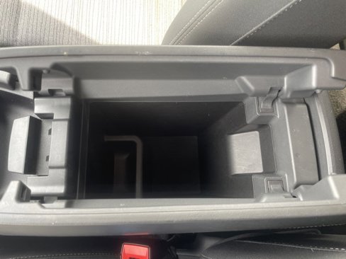Used 2022 Nissan Rogue SV image 36