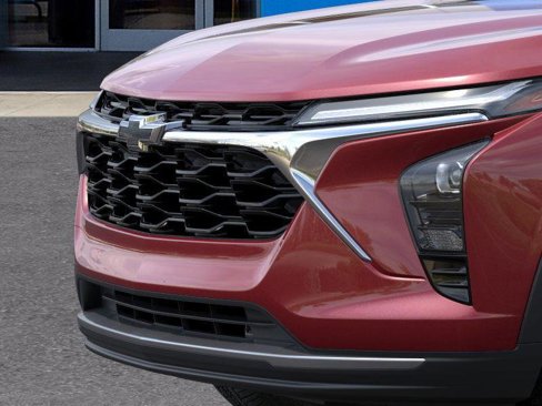New 2025 Chevrolet Trax LT w/ Driver Confidence Package image 13