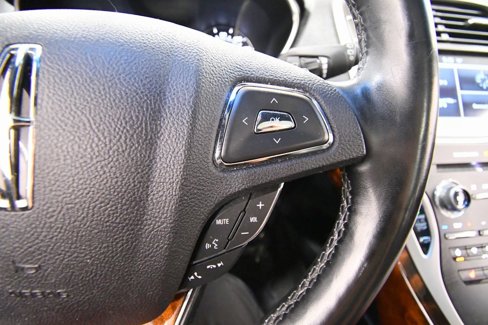 Used 2016 Lincoln MKX Select image 22