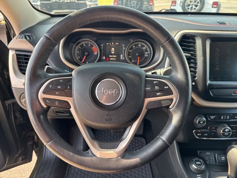 Used 2016 Jeep Cherokee 75th Anniversary image 49