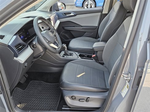 Used 2022 Volkswagen Taos SE w/ IQ.Drive SE Package image 3