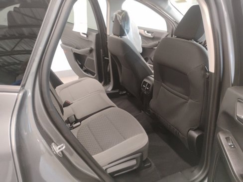 Used 2021 Ford Escape SE w/ SE Sport Appearance Package image 24