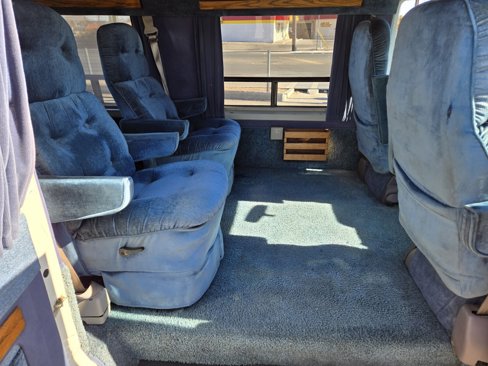 Used 1994 Dodge B2500 image 10