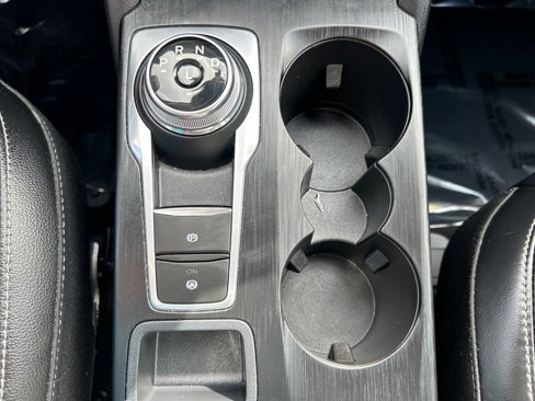 Used 2023 Ford Escape Platinum image 32