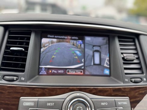Used 2017 Nissan Armada SL image 36