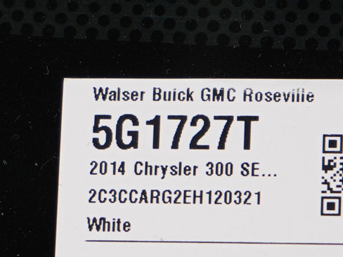 Used 2014 Chrysler 300 AWD w/ Driver Convenience Group image 26
