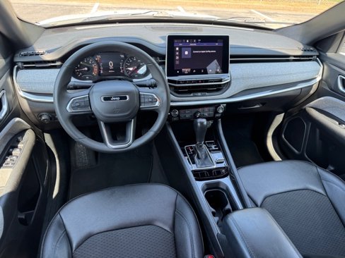 Certified 2024 Jeep Compass Latitude image 13