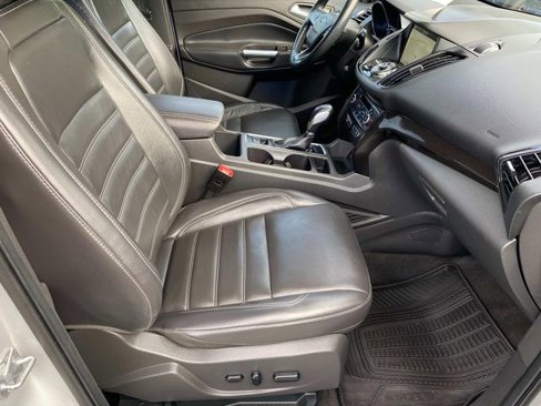Used 2019 Ford Escape Titanium image 17
