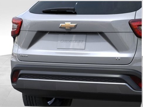 New 2025 Chevrolet Trax LT w/ Driver Confidence Package image 14