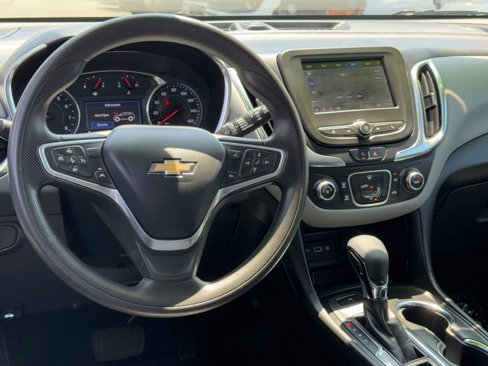 Used 2023 Chevrolet Equinox LT image 30