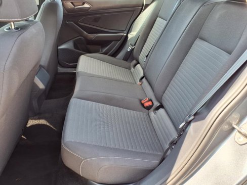 Used 2024 Volkswagen Jetta S image 8