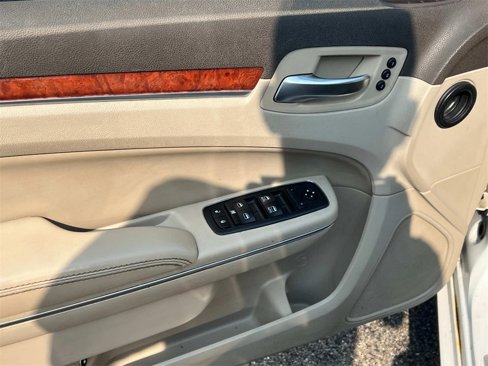 Used 2011 Chrysler 300 Limited w/ Safetytec Group image 9