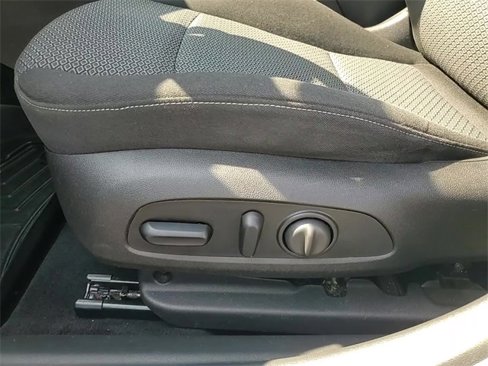 Used 2018 Buick Regal Preferred w/ Driver Confidence Package #1 image 13