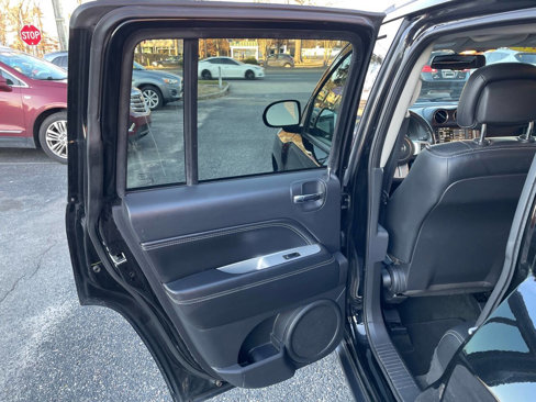 Used 2017 Jeep Compass High Altitude image 29