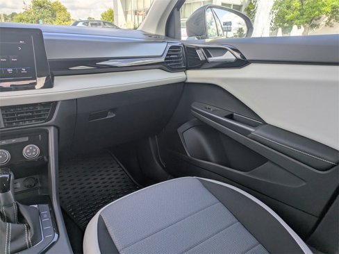 New 2025 Volkswagen Taos S image 17
