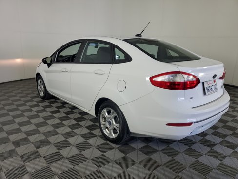 Used 2014 Ford Fiesta SE image 6